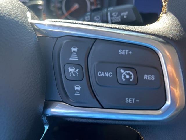 2025 Jeep Wrangler 4-Door Sahara - Photo 46