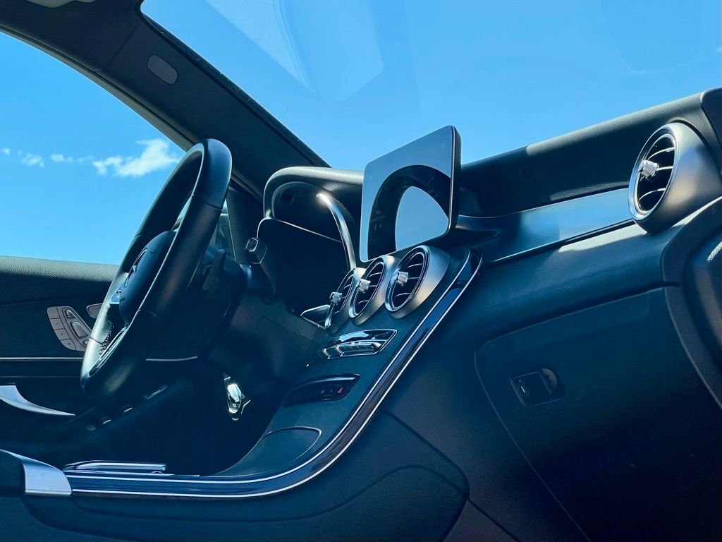Certified Used 2022 Black Mercedes-Benz GLC 300 image 16