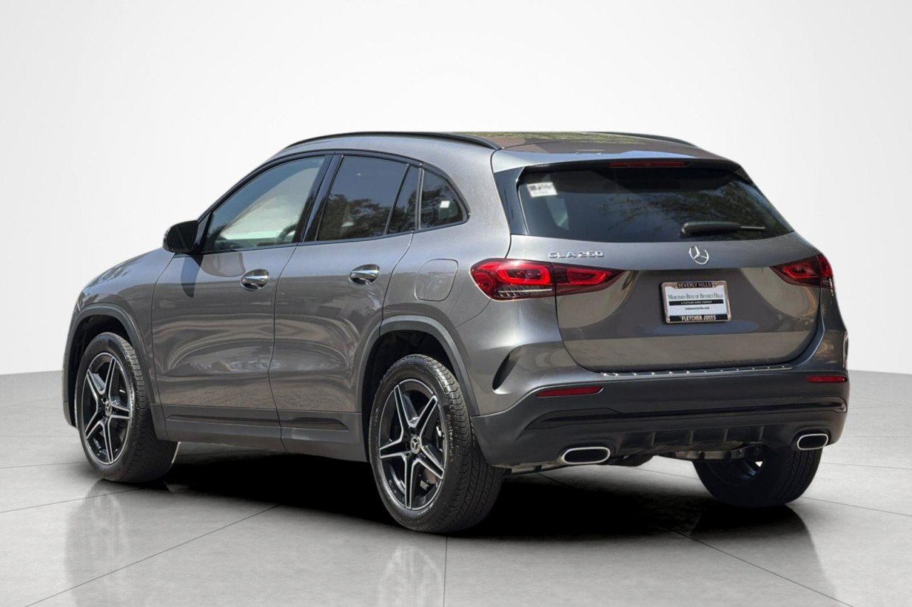 Used 2023 Mountain Grey Metallic Mercedes-Benz GLA 250 image 3