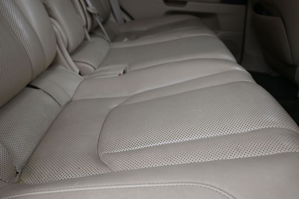 2017 Lexus LX 570 - Photo 24