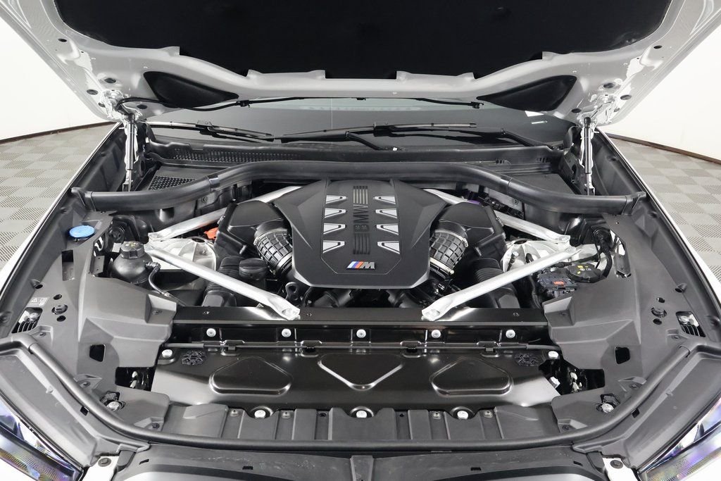 New 2026 Mineral White Metallic BMW M60i image 9