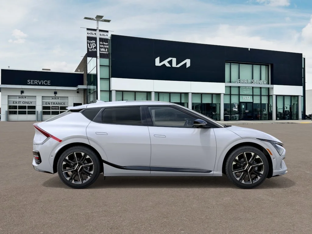 New 2026 Glacial White Pearl Kia GT-Line image 7