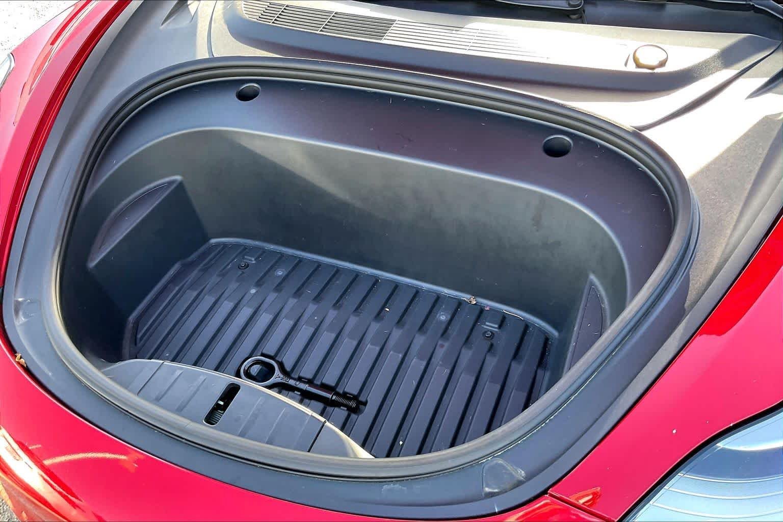 Used 2021 RED Tesla Long Range image 27