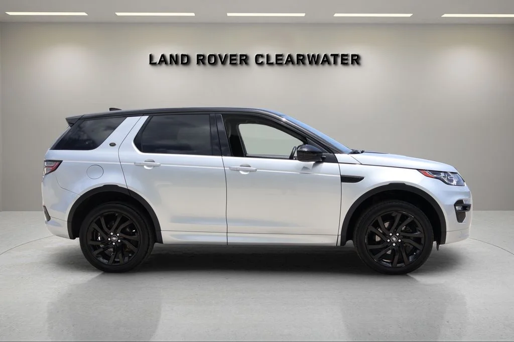 Used 2017 Indus Silver Metallic Land Rover HSE image 6
