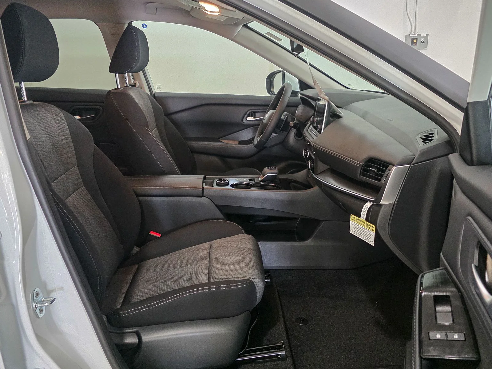 New 2026 Everest White Pearl TriCoat Nissan SV image 21