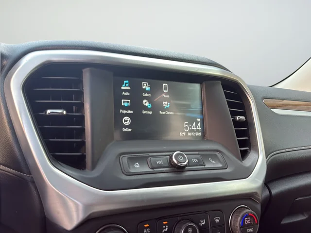 Used 2018 Red GMC SLE-1 image 13