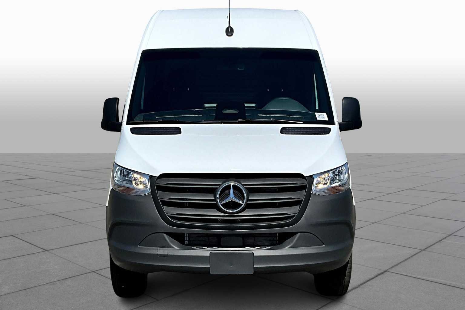New 2026 Arctic White Mercedes-Benz  image 8