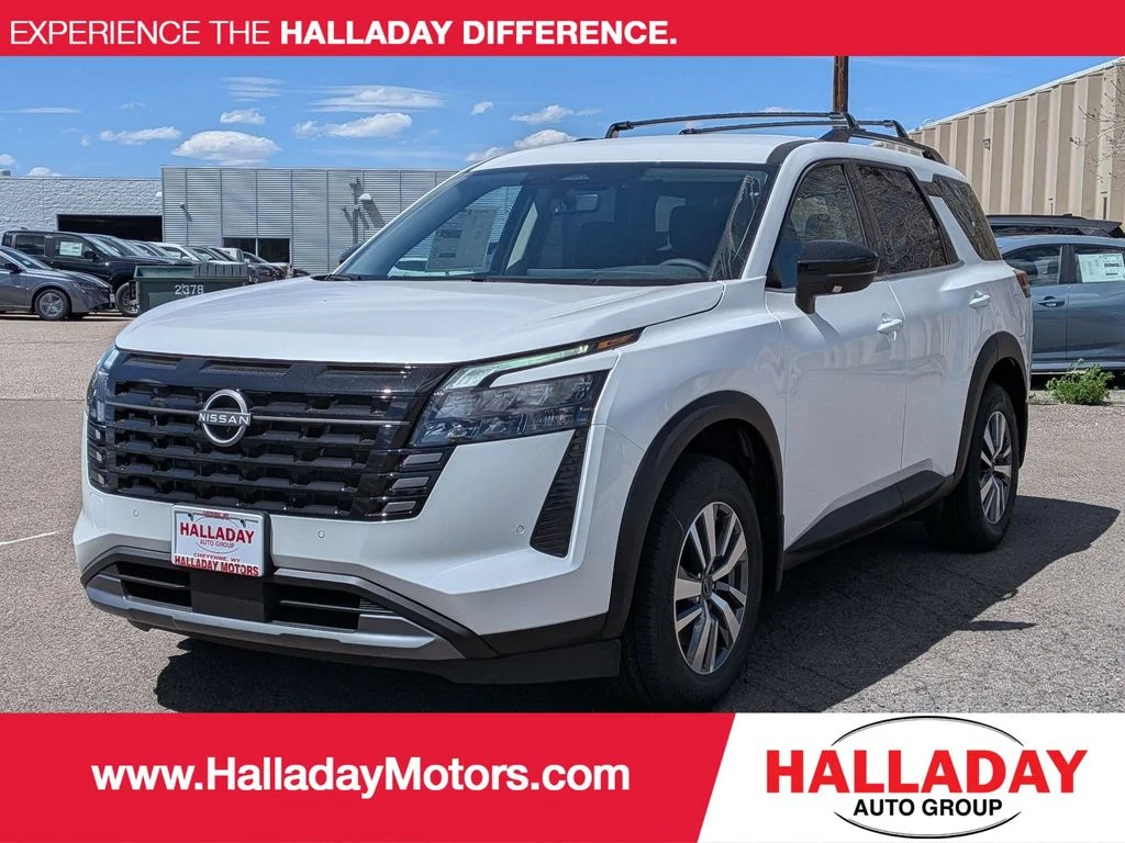 2026 Nissan Pathfinder SL 4WD's photo