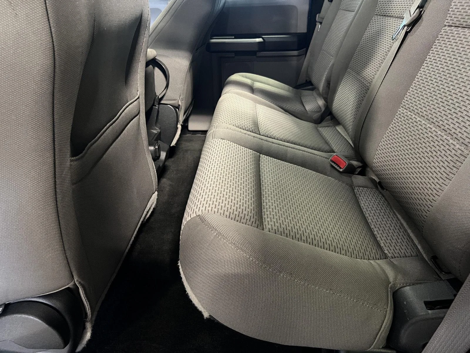 Used 2015 Blue Jeans Metallic Ford XLT image 17