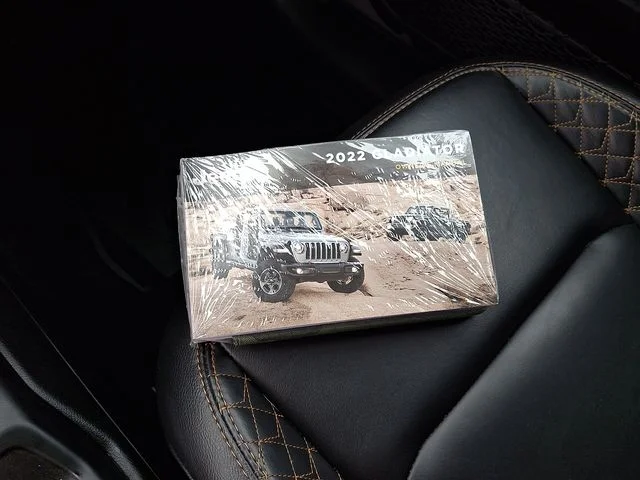 Used 2022 Gray Jeep Overland image 25