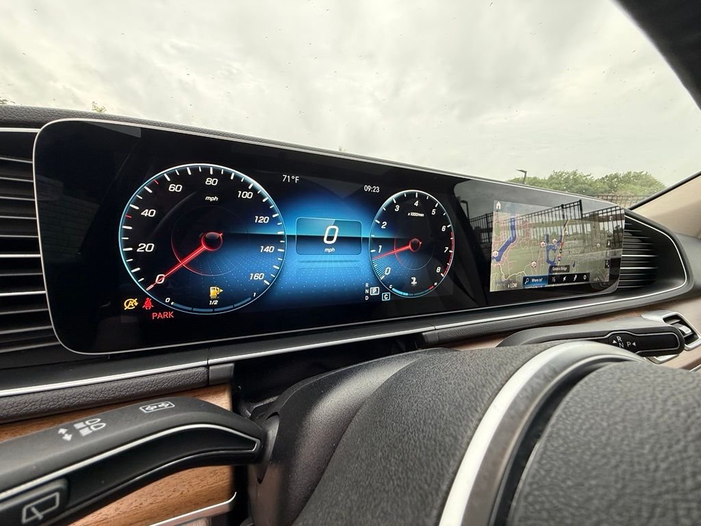 Certified Used 2022 Blue Mercedes-Benz GLE 350 image 33