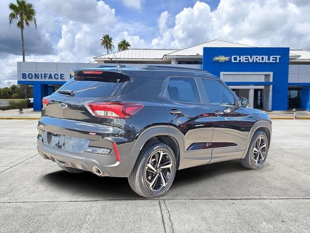 Used 2023 Mosaic Black Metallic Chevrolet RS image 4