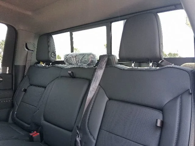 2026 GMC Sierra 2500HD Denali - Photo 15
