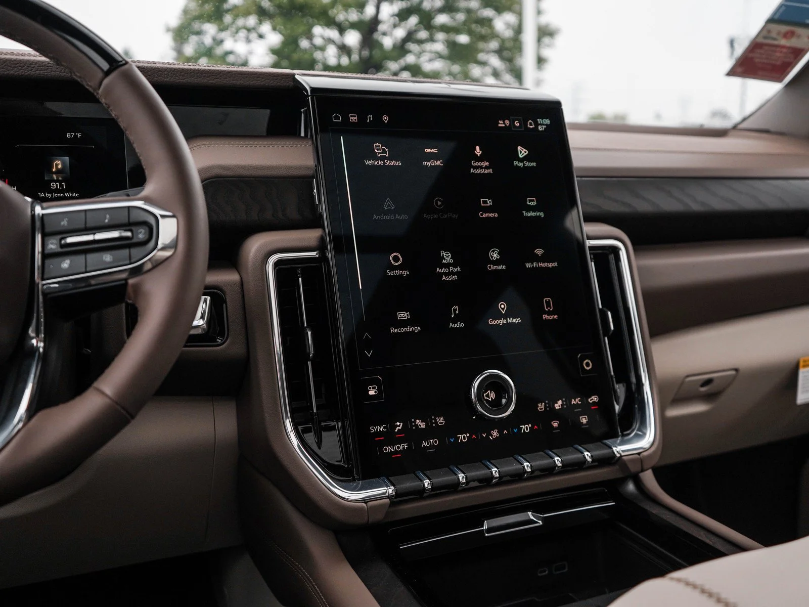 2026 GMC Yukon Denali - Photo 26