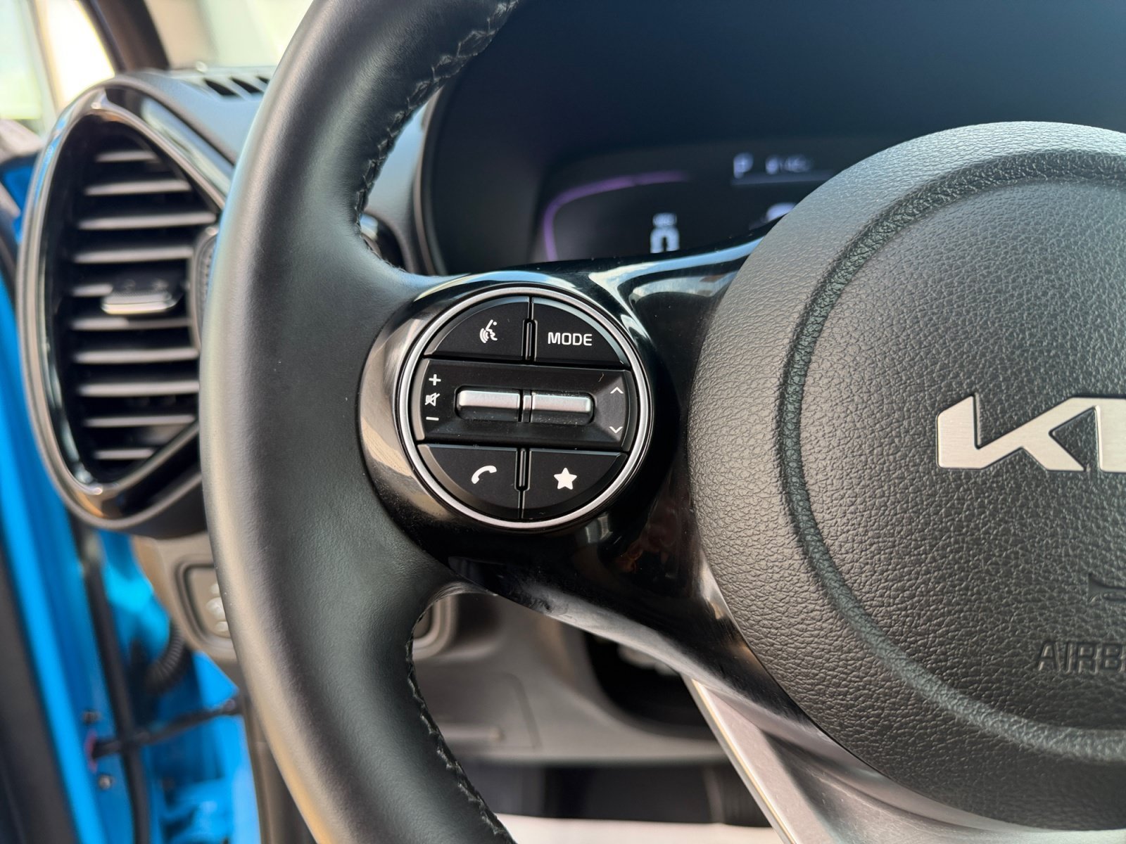 Used 2023 Surf Blue Kia EX image 11