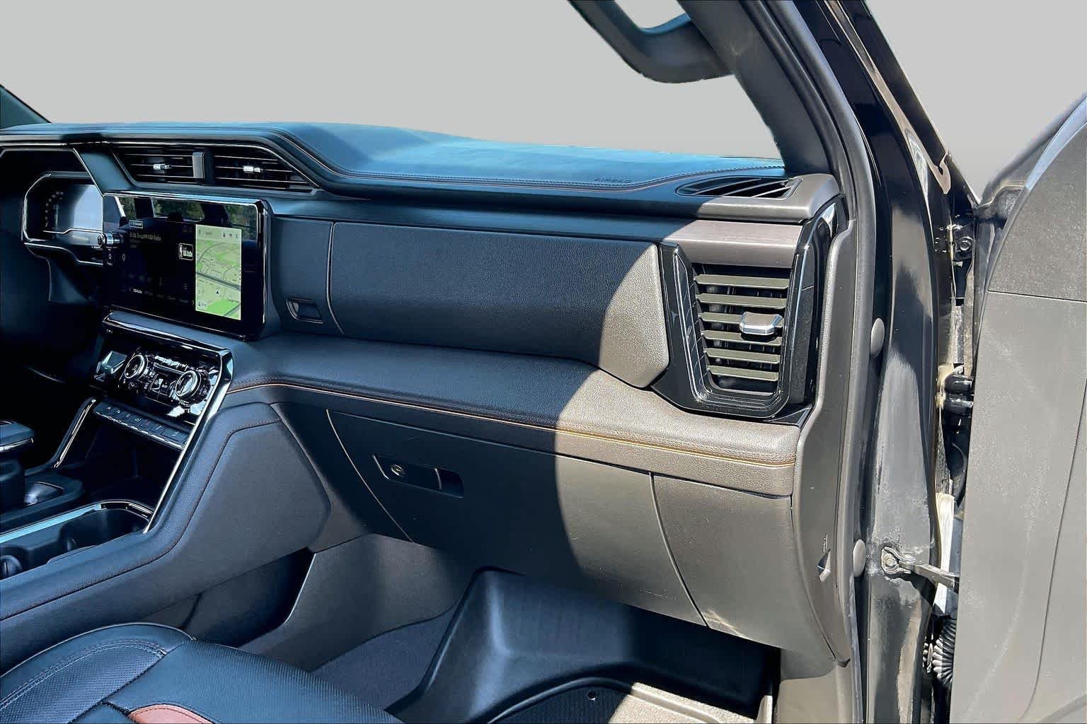 Used 2023 Onyx Black GMC AT4 image 19