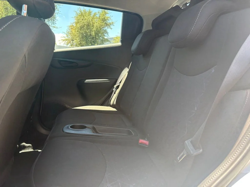 Used 2020 White Chevrolet 1LT image 11