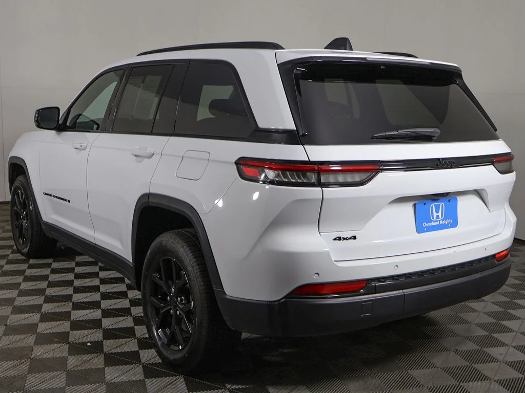 Used 2025 Bright White Clearcoat Jeep Altitude image 8