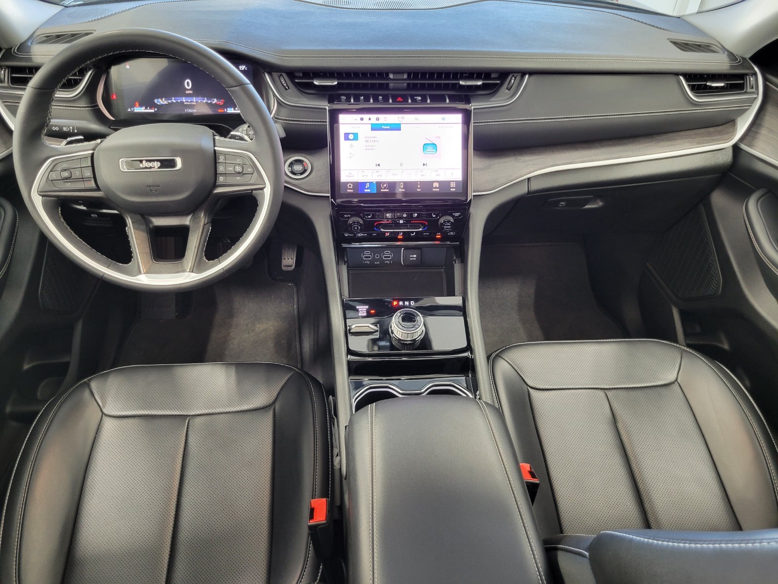 Used 2023 Black Jeep Limited image 28