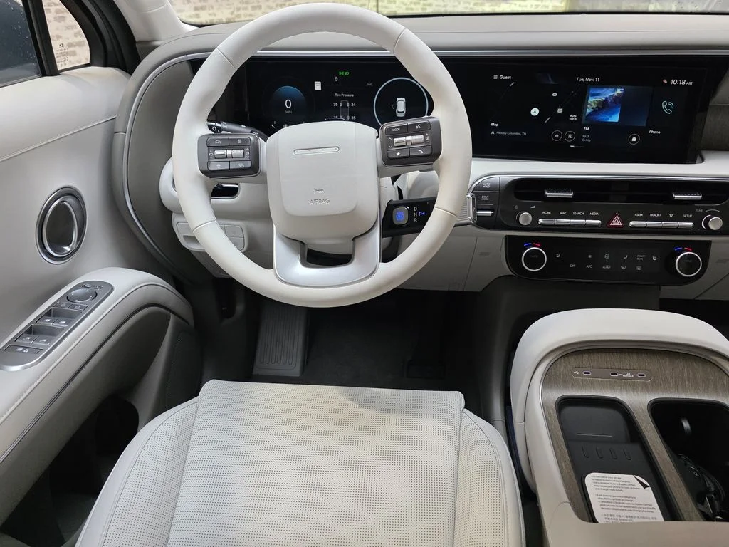 New 2026 Creamy White Pearl Hyundai SEL image 6