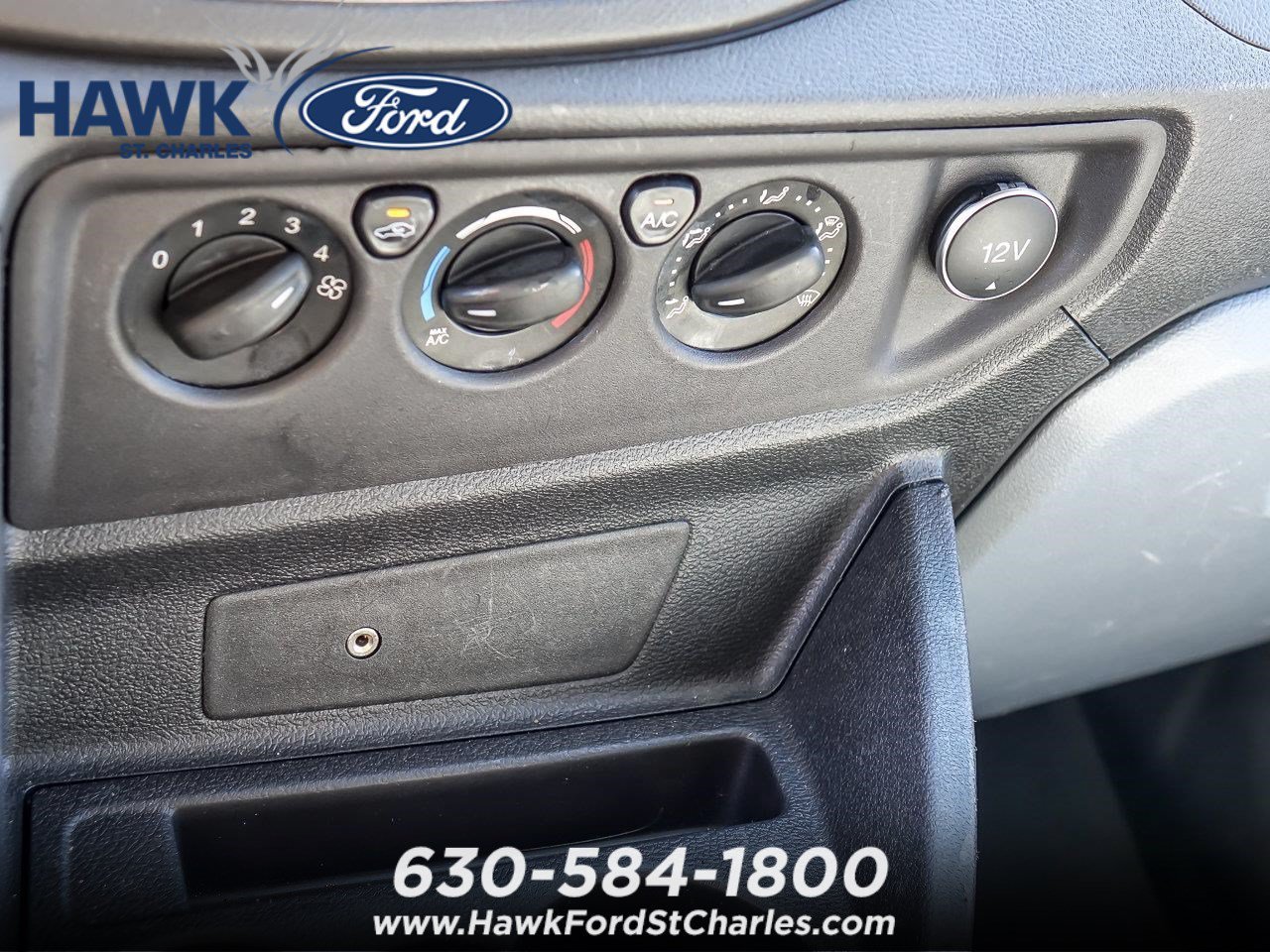 Used 2019  Ford T250 image 18