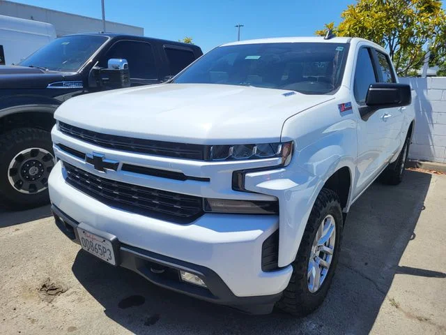 Used 2021 Summit White Chevrolet RST image 2