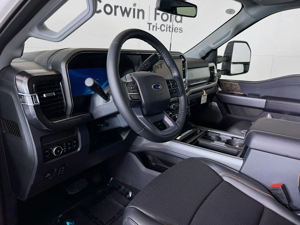 New 2026 Star White Metallic Tri-Coat Ford Lariat image 3