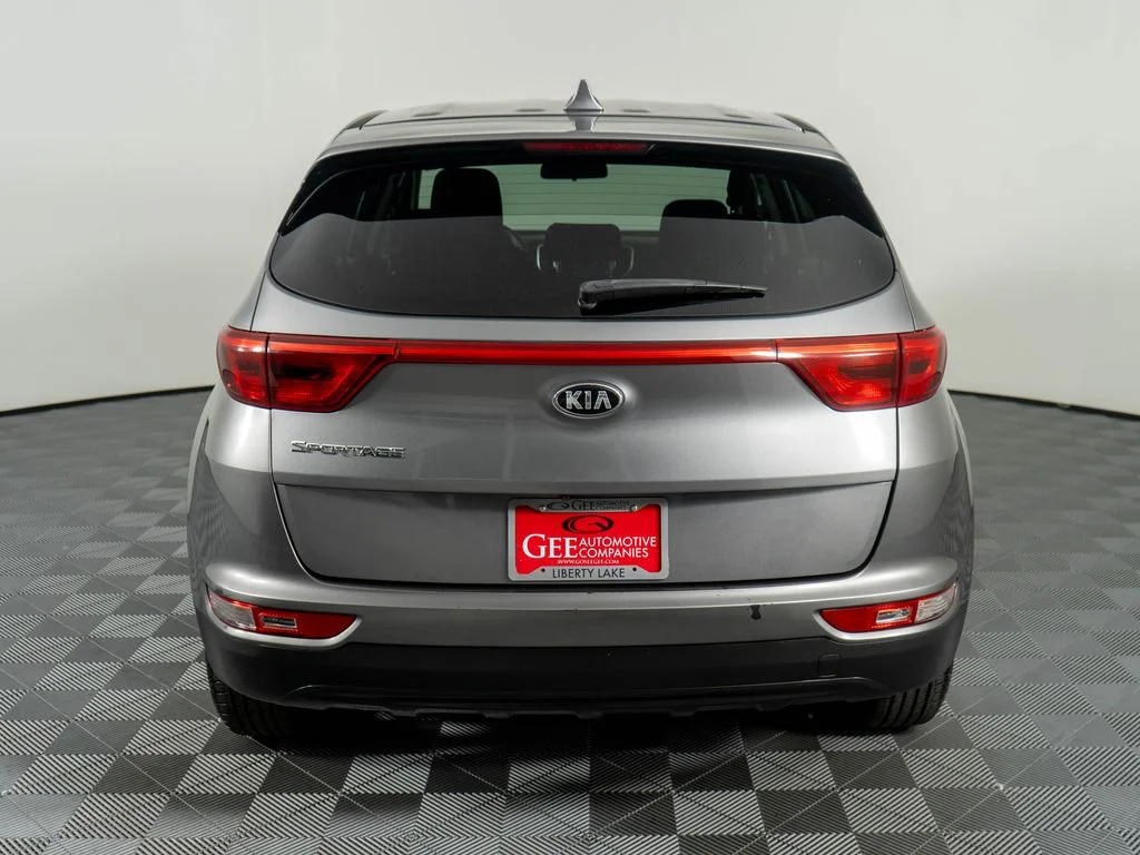 Used 2018 Silver Kia LX image 5