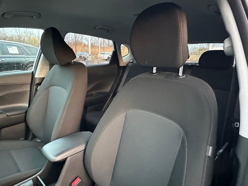 2024 Hyundai Kona SEL - Photo 11