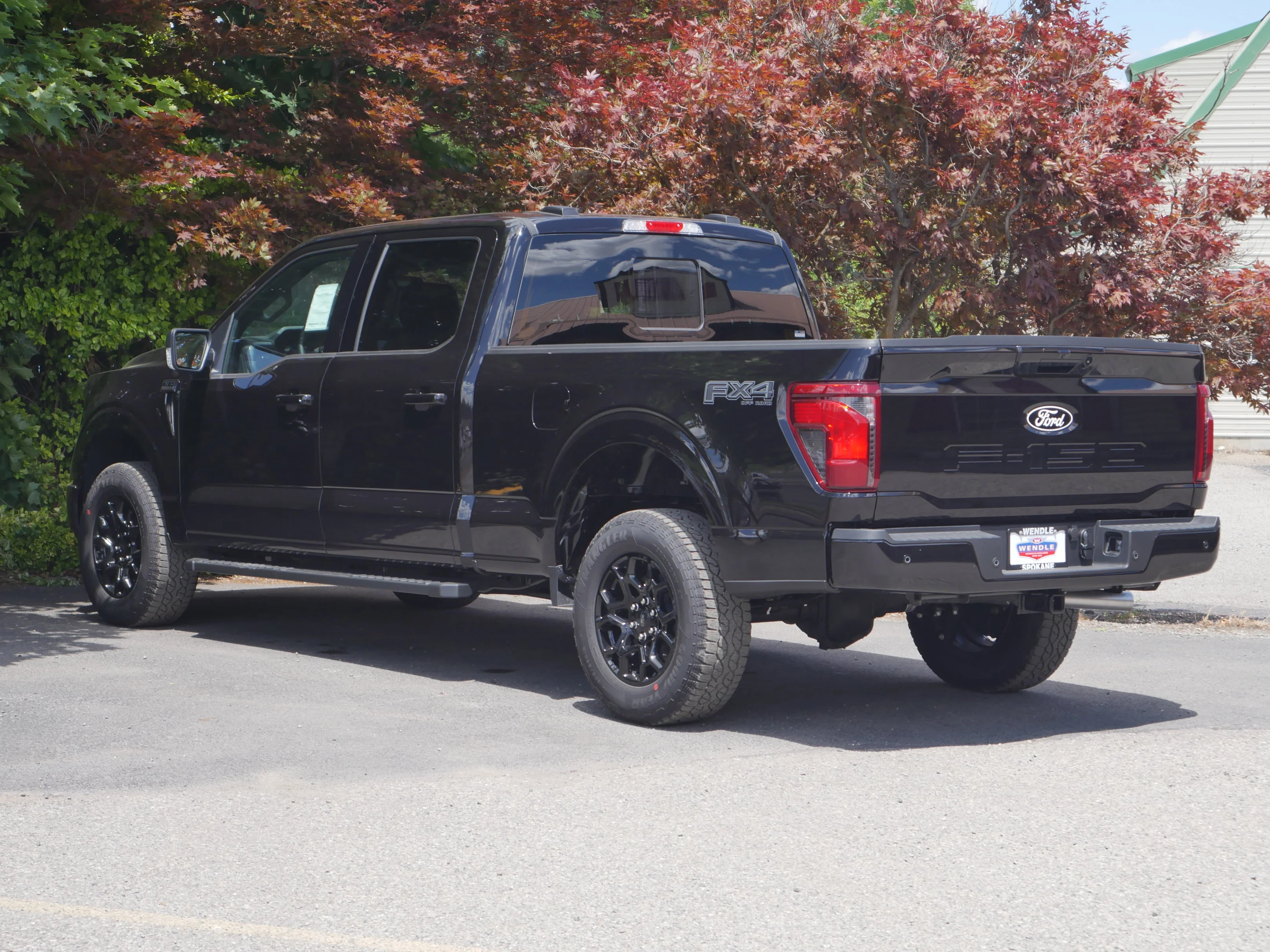 New 2026 Agate Black Metallic Ford XLT image 19