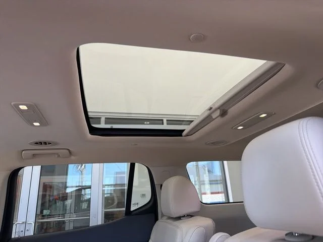 Used 2022 Gray GMC Denali image 20