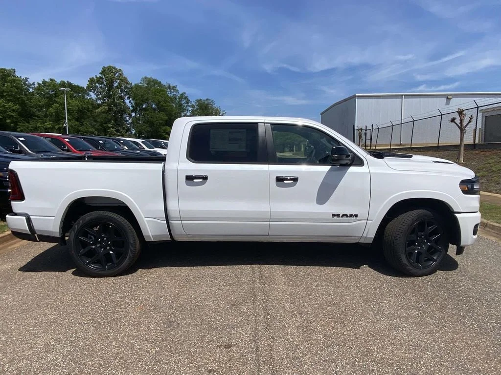 2026 RAM 1500 Laramie - Photo 36