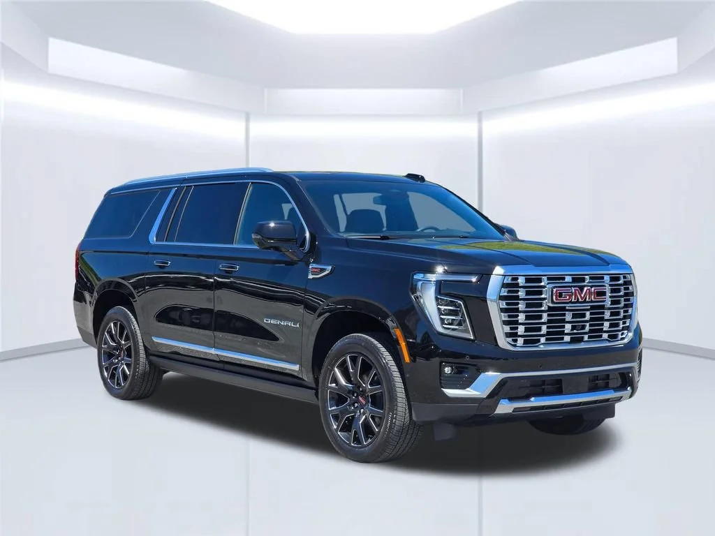 2026 GMC Yukon XL Denali - Photo 17
