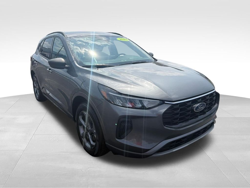 Used 2024 Gray Ford ST-Line image 15
