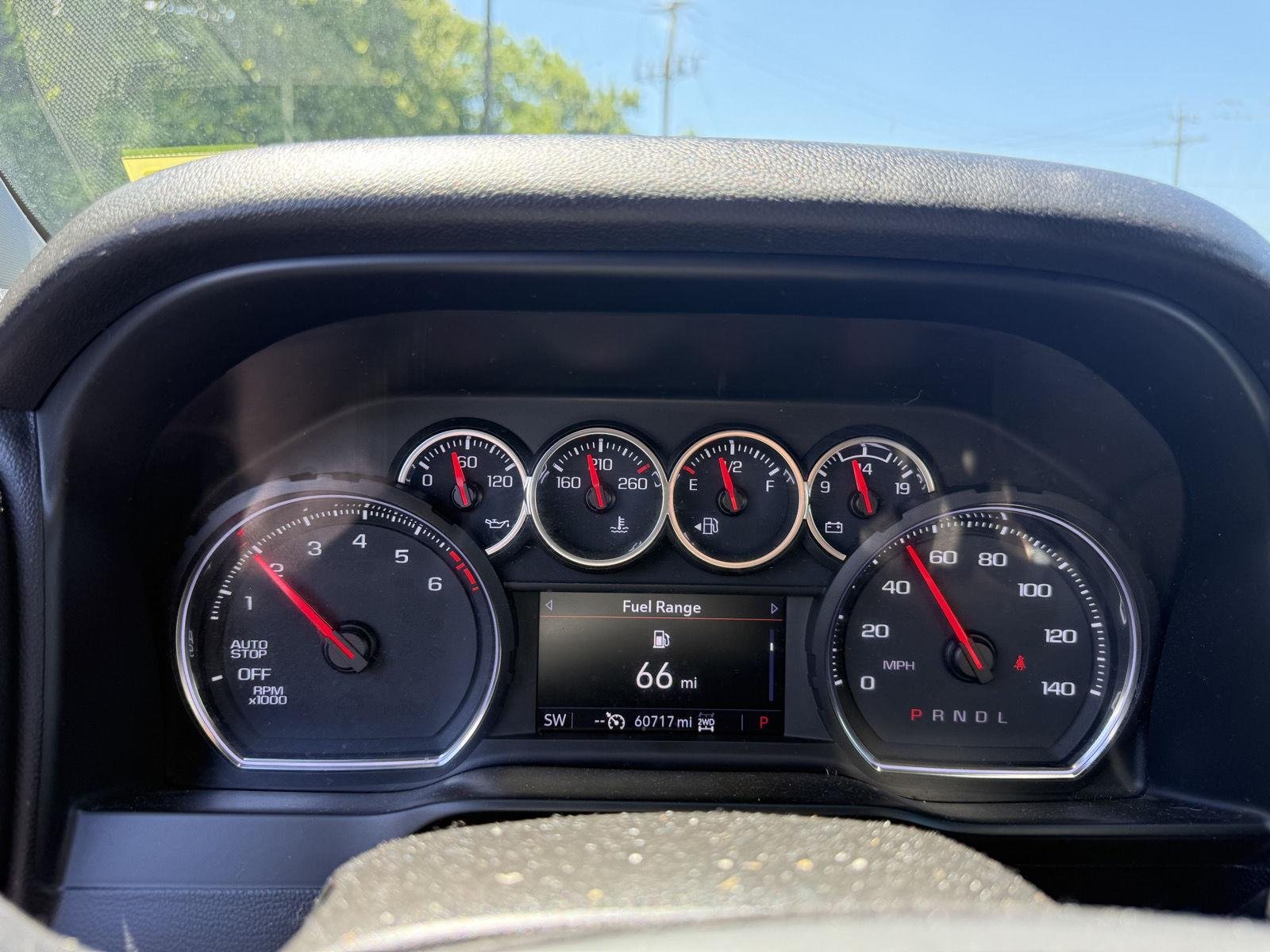 Used 2021 Summit White Chevrolet RST image 4