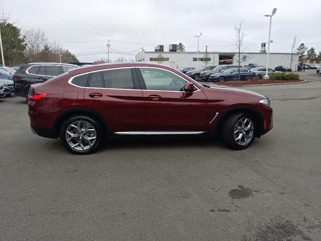 Used 2025 Aventurin Red Metallic BMW xDrive30i image 8