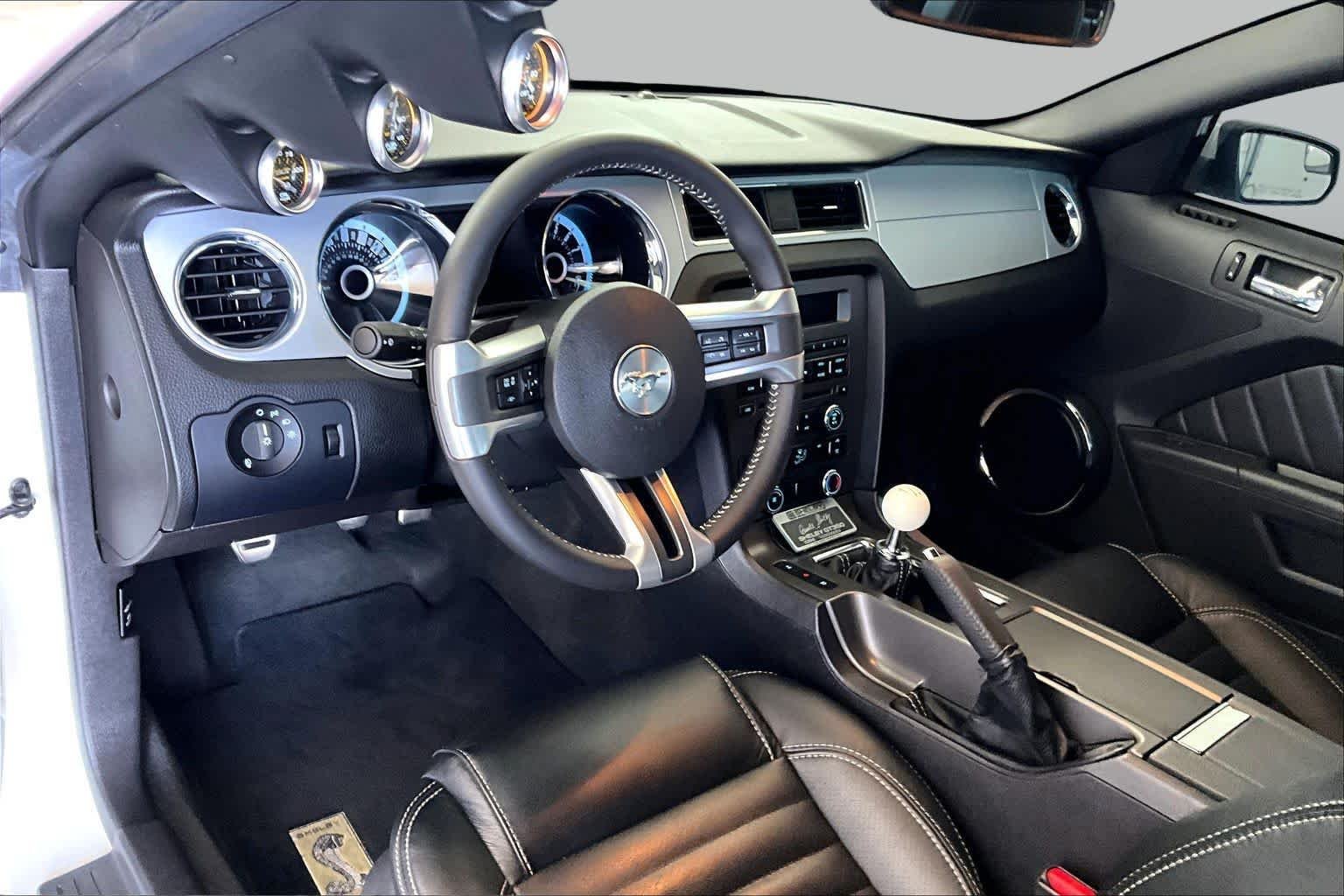 Used 2013 Performance White Ford GT Premium image 14