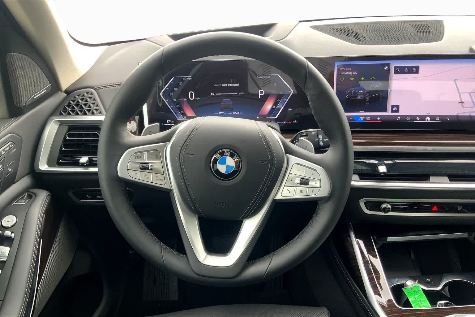 Used 2026 Sparkling Copper Metallic BMW xDrive40i image 10