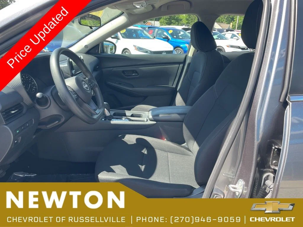 Certified Used 2025 Gun Metallic Nissan S image 4
