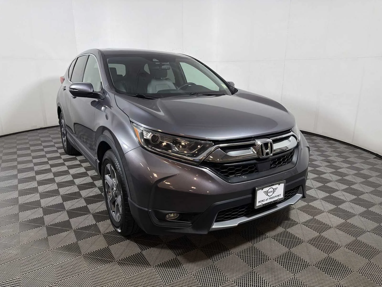 Used 2017 Honda CR-V EX-L with VIN 7FARW1H87HE027848 for sale in Freeport, NY