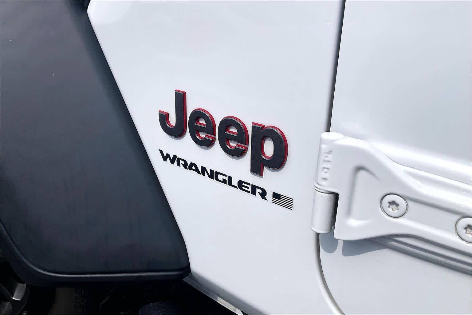 Used 2023 Bright White Clearcoat Jeep Rubicon image 9