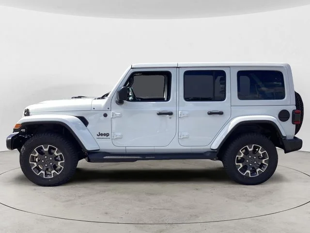 New 2026 Bright White Jeep 4-DOOR SAHARA image 2