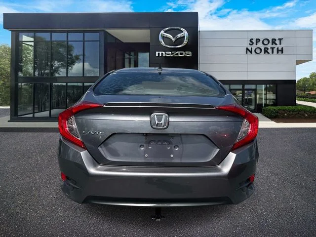 Used 2017  Honda EX-T image 4