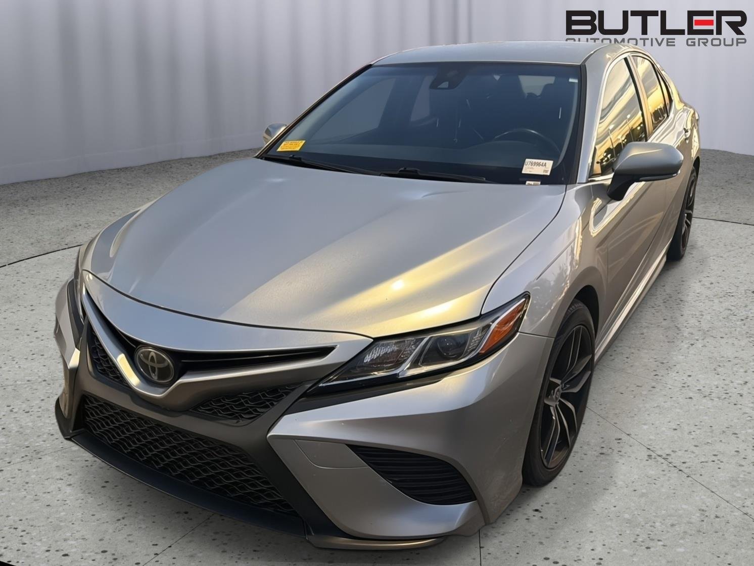 Used 2018 Celestial Silver Metallic Toyota SE image 2