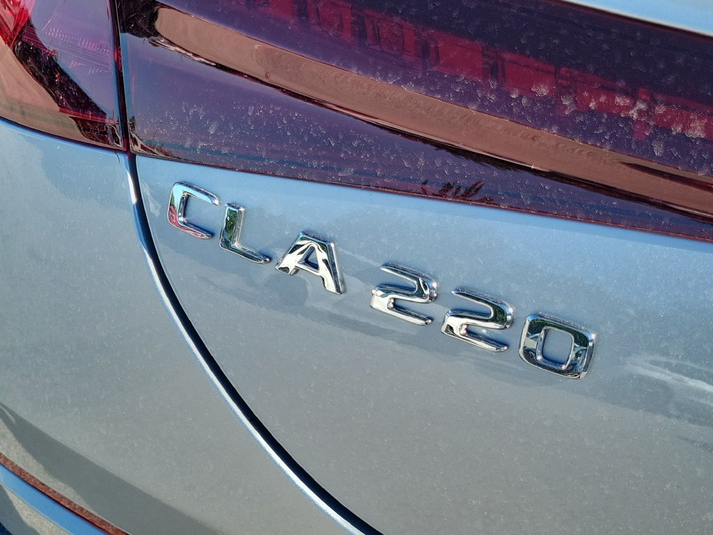 New 2027 Cirrus Silver Metallic Mercedes-Benz CLA 220 image 7
