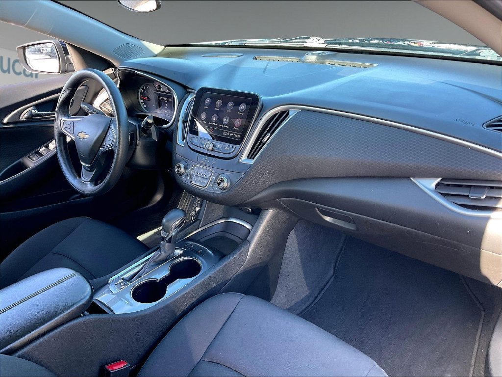 Used 2025 Mosaic Black Metallic Chevrolet LT image 13