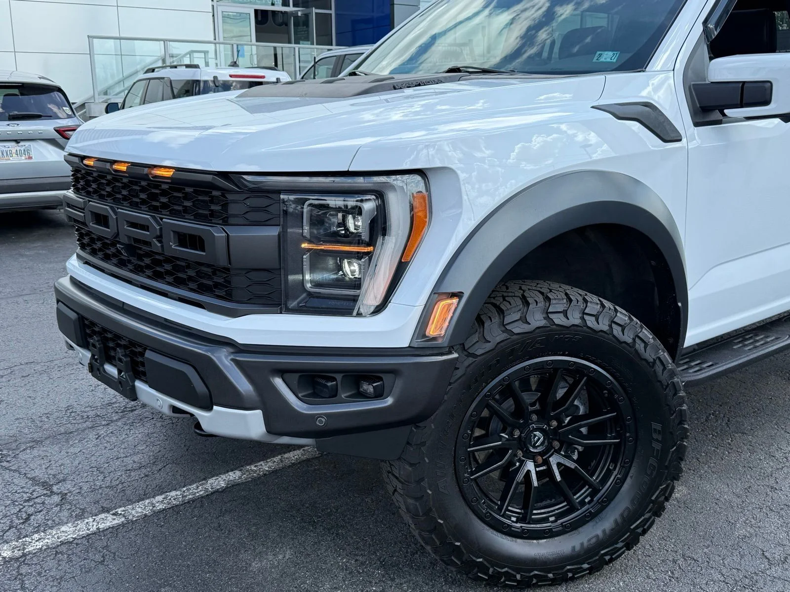 Used 2023 Oxford White Ford Raptor image 36