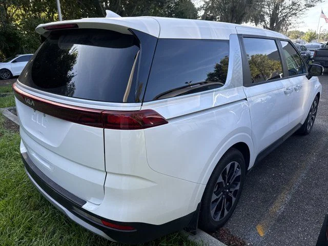Used 2024 White Kia EX image 7