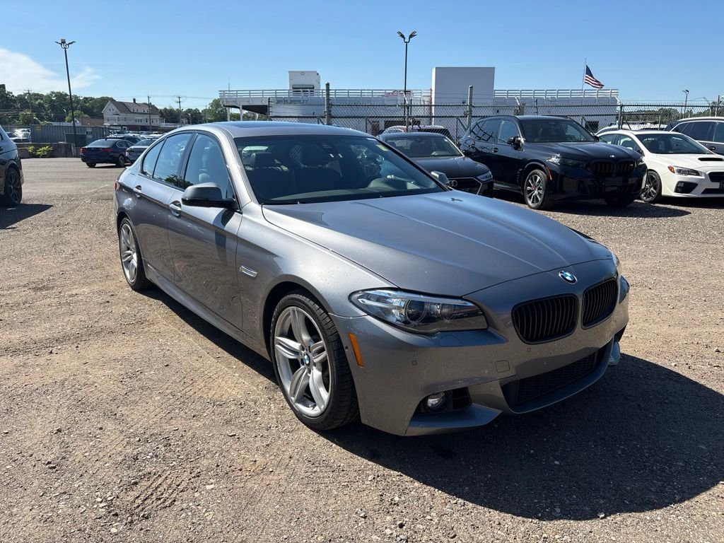 2016 BMW 5 Series 535i xDrive Sedan's photo