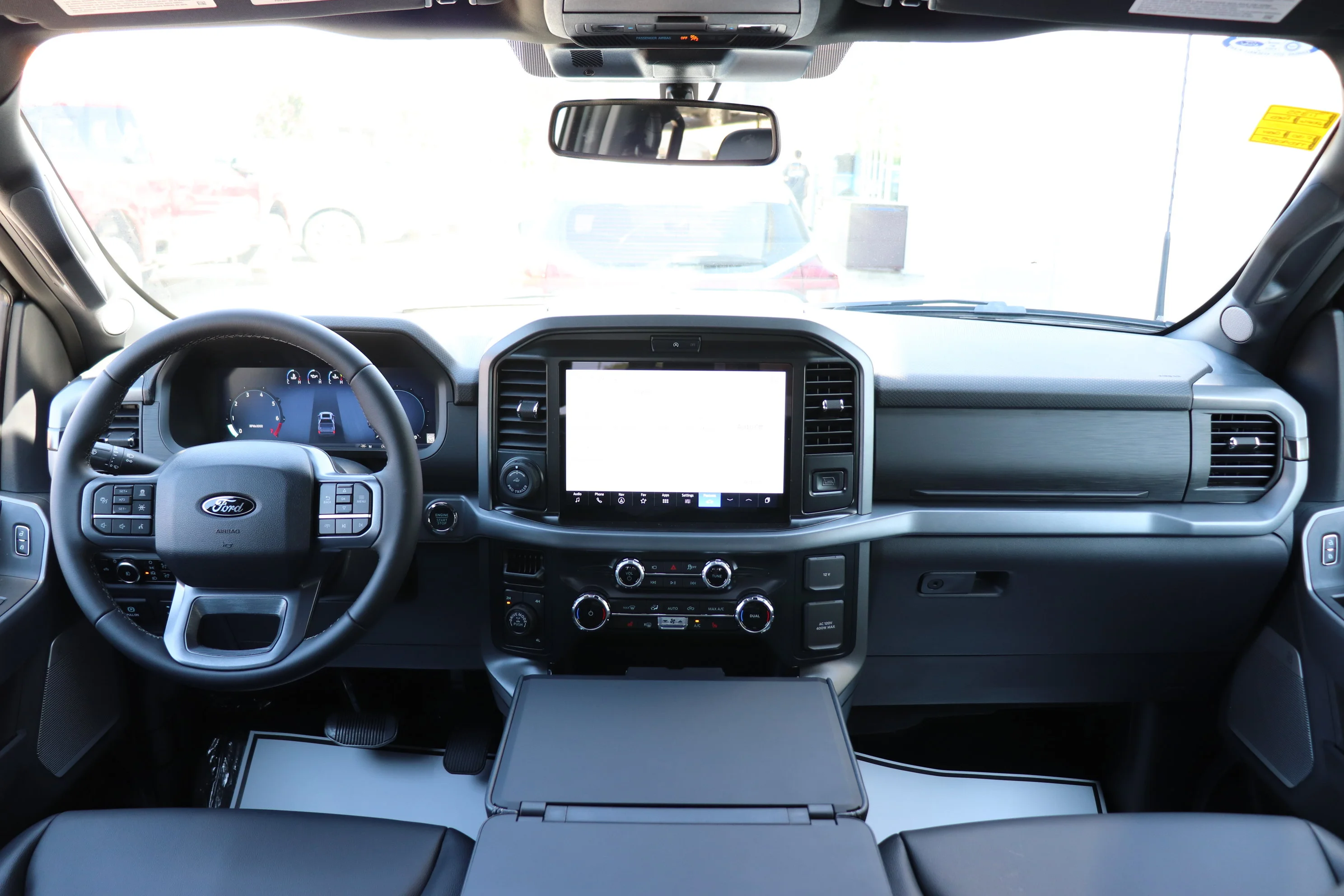 New 2026 AVALANCHE Ford XLT image 22
